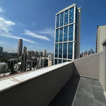 Livinton Atasehir מלון *