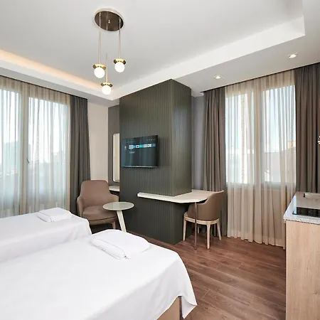 Livinton Atasehir 호텔 *