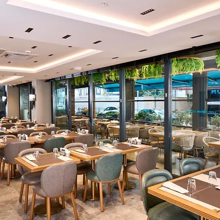 Livinton Atasehir Hotel *