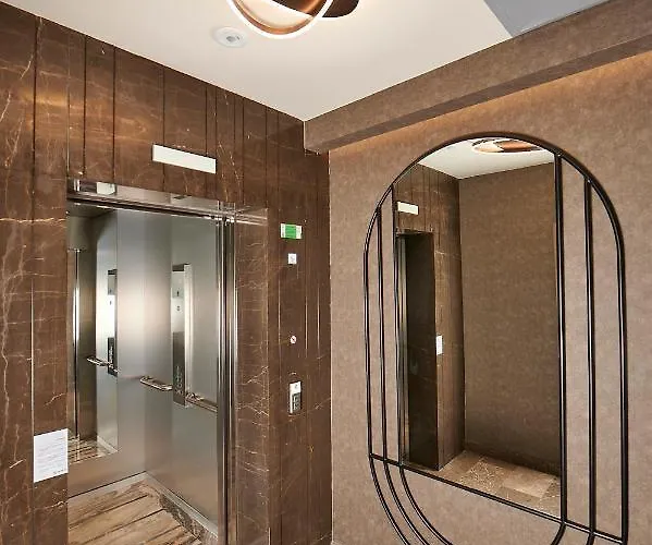 Livinton Atasehir Hotel *