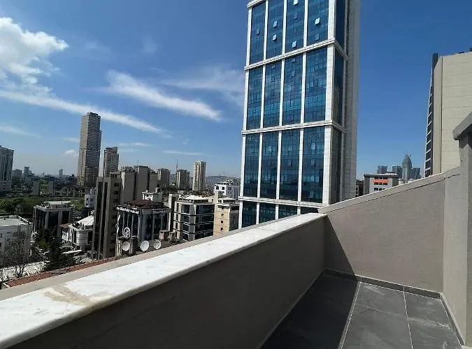 Livinton Atasehir Hotel *